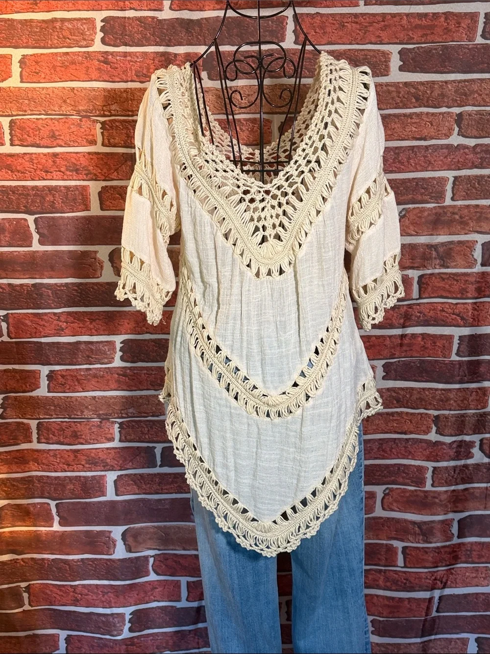 👚 Ecote Crochet Trim Gauze Tunic Top — Cream — Sz M / NWOT